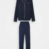 Anna Field Nachtwäsche Set - Dark Blue 2 Anna Field Nachtwäsche Set - Dark Blue -Anna Field 6e1922e11f4d489b9ed473a2dbaf612b