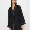 Anna Field AMANDA SATIN DRESSING GOWN - Bademantel - Black -Anna Field c8514e45c9704a56b441d86f6c913dc1